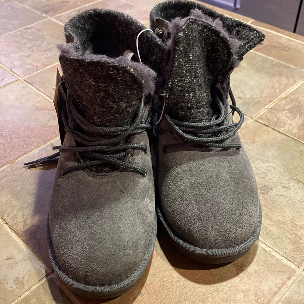 Women BearPaw boots